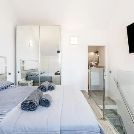 Apartment Playa Las Vistas With Breathtaking Sea View, Only 100 M To The Sea, Heated Pool, Aircondition For A Fee, Wifi Playa de las Américas Extérieur photo