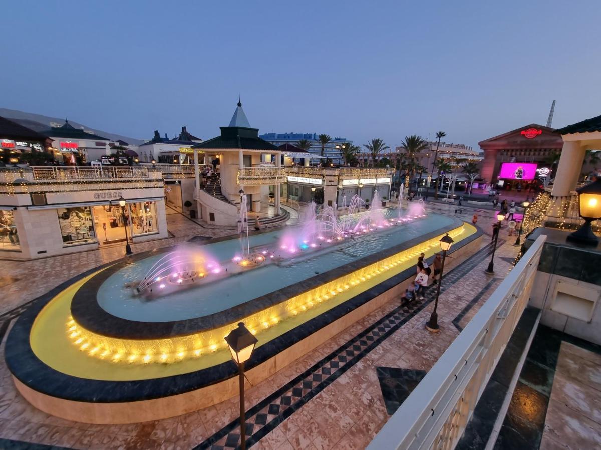 Playa Vistas With Breathtaking Sea View, Only 100 M To The Sea, Heated Pool, Aircondition For A Fee, Wifi Apartamento Playa de las Americas (Tenerife)